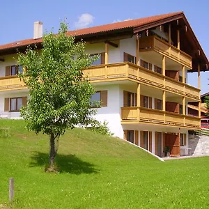 ferienwohnungen-lindenhof.com-bavaria.com/